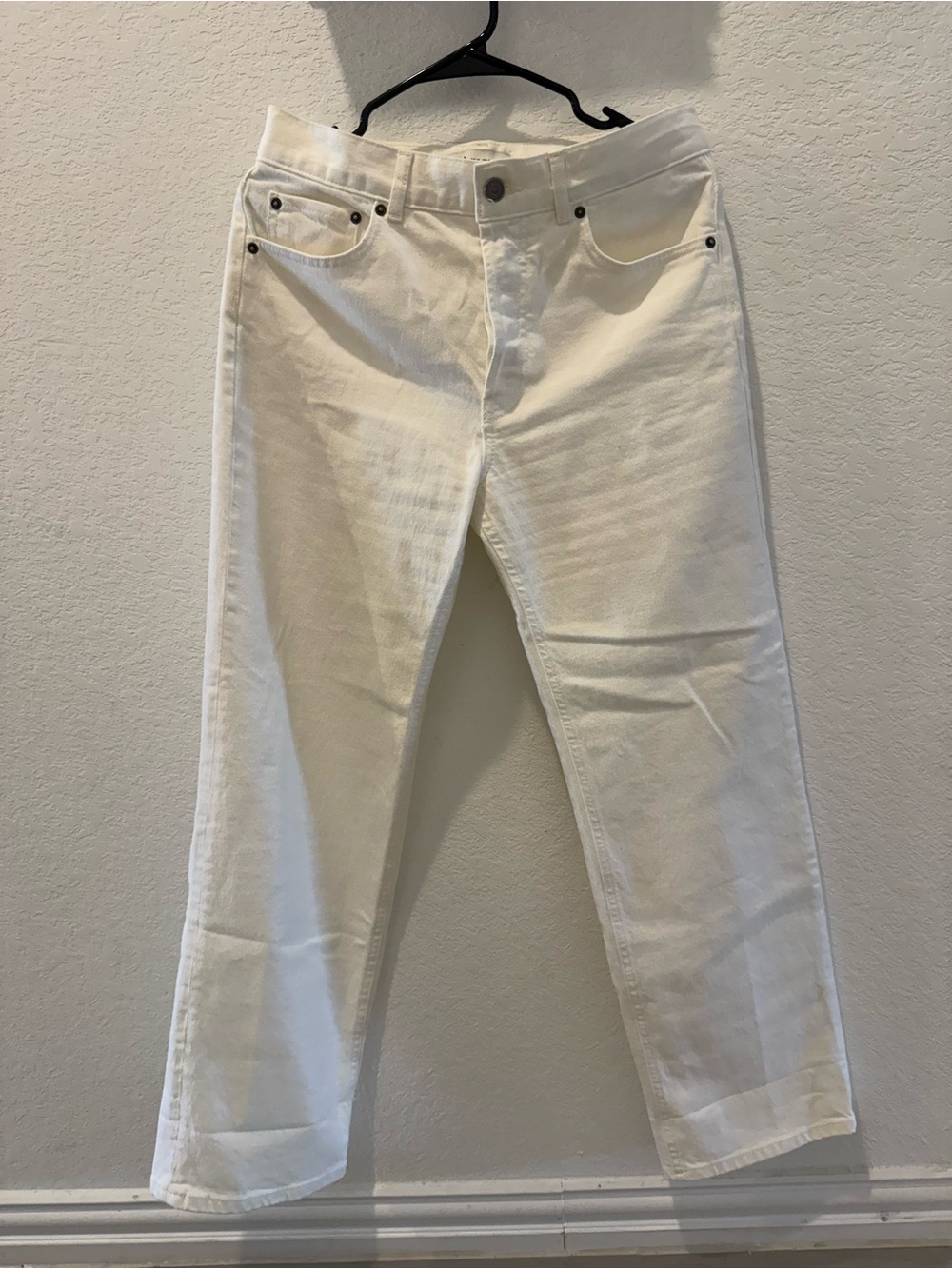 Classic Men's White Straight-Leg Jeans